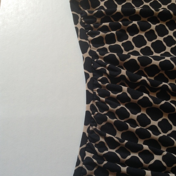 Enfocus Studio Geo Print Knit Shirred Dress - Picture 5 of 7